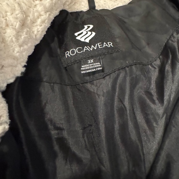 Rocawear 3X Woman’s outdoor puffer coat - Picture 2 of 4